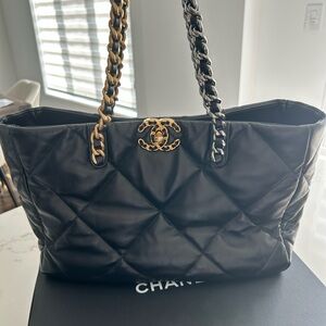 Chanel 19 tote bag